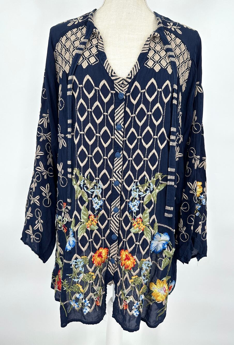 Johnny Was Navy Embroidered Tunic Floral Geometric Boho Top Size L C13425